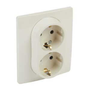 Διπλή πρίζα σούκο κρεμ 2x2P+E 16А 250V Niloe Legrand.